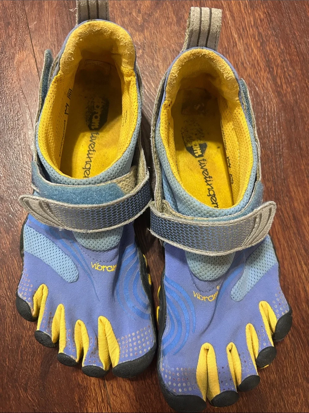 Vibram Kids FiveFingers Blue and Yellow Toe Water Shoes